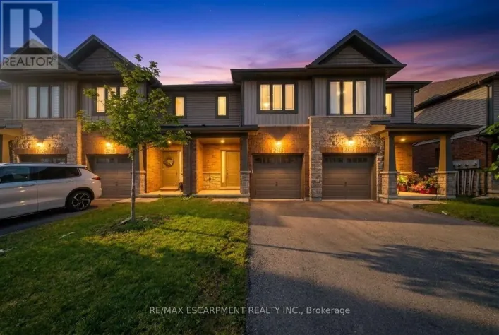 18 - 27 RACHEL DRIVE, Hamilton