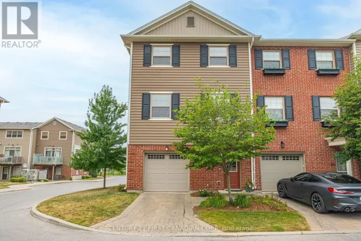 18 - 3025 SINGLETON AVENUE, London South