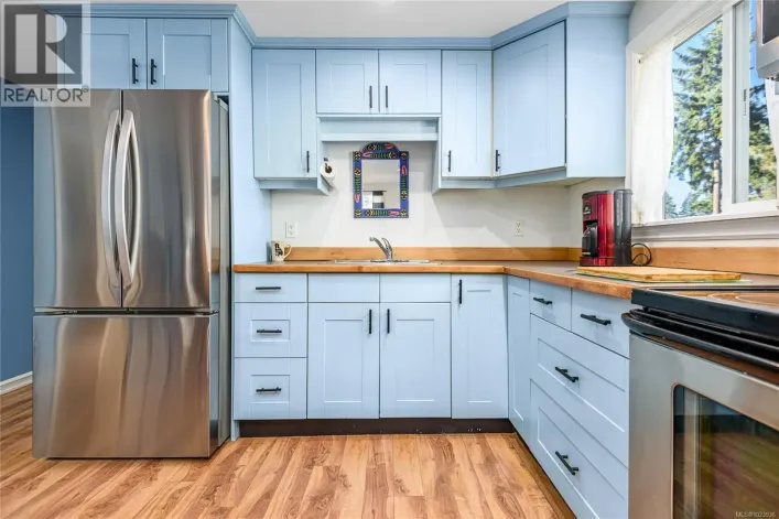 18 3216 Back Rd, Comox