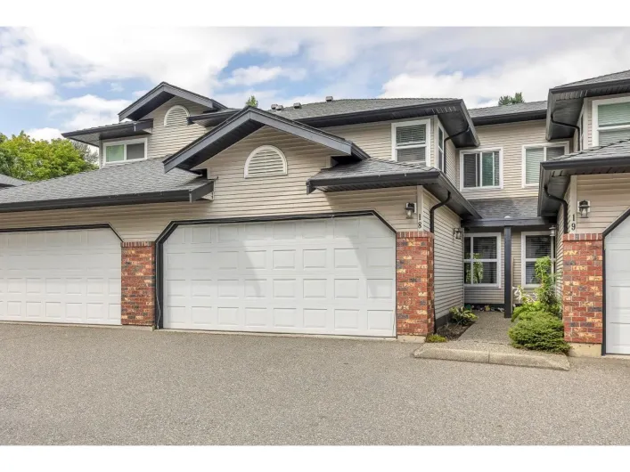 Row / Townhouse for sale: 18 36060 OLD YALE ROAD, Abbotsford