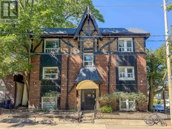18 - 382 DOVERCOURT ROAD, Toronto