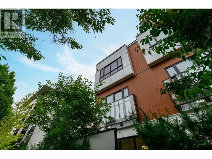 18 520 W 28TH AVENUE, Vancouver