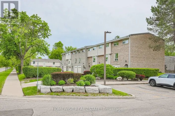18 - 560 WAVERLY STREET N, Oshawa