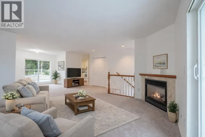 18 5610 TRAIL AVENUE, Sechelt