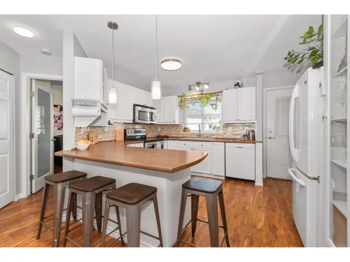 18 5915 VEDDER ROAD|Garrison Crossing, Chilliwack