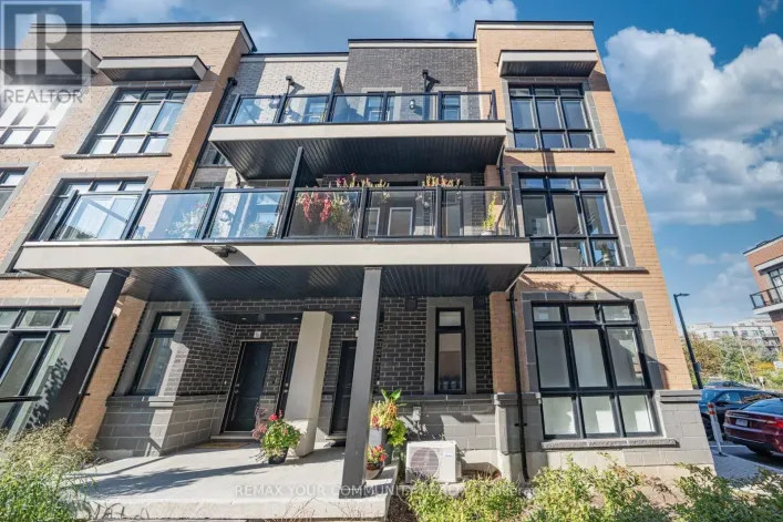 18 - 6 SAYERS LANE, Richmond Hill