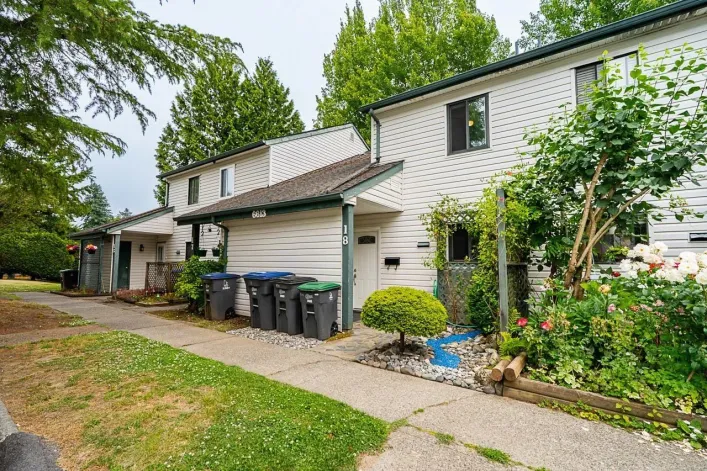 18 6613 138 STREET, Surrey