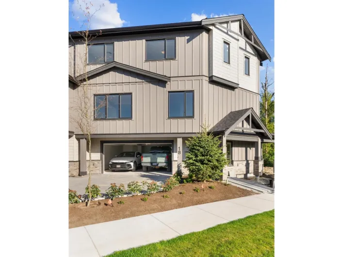 18 6828 208A STREET, Langley