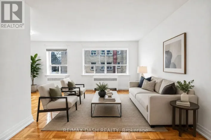 18 - 69 OLD MILL TERRACE, Toronto