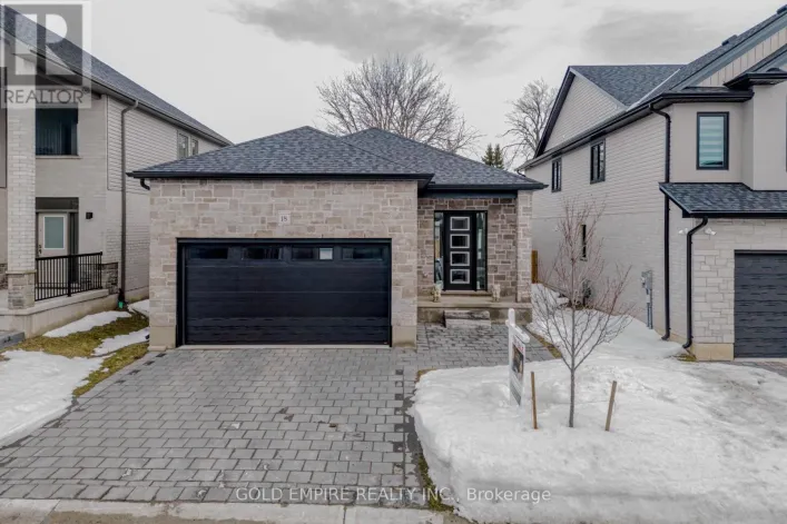 18 - 7966 FALLON DRIVE, Lucan Biddulph