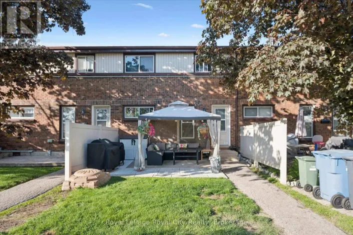 18 - 80 BURNS DRIVE, Guelph
