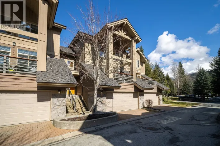 18 8030 NICKLAUS NORTH BOULEVARD, Whistler