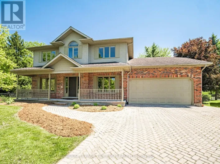 18 ANGUS COURT W, London North