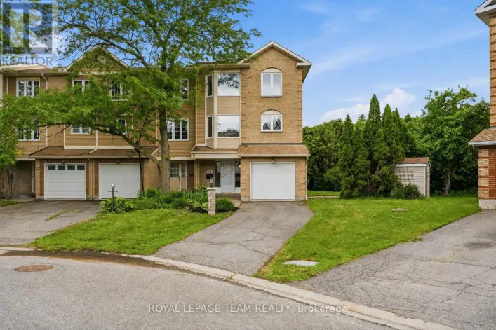 18 ARBORDALE CRESCENT, Ottawa