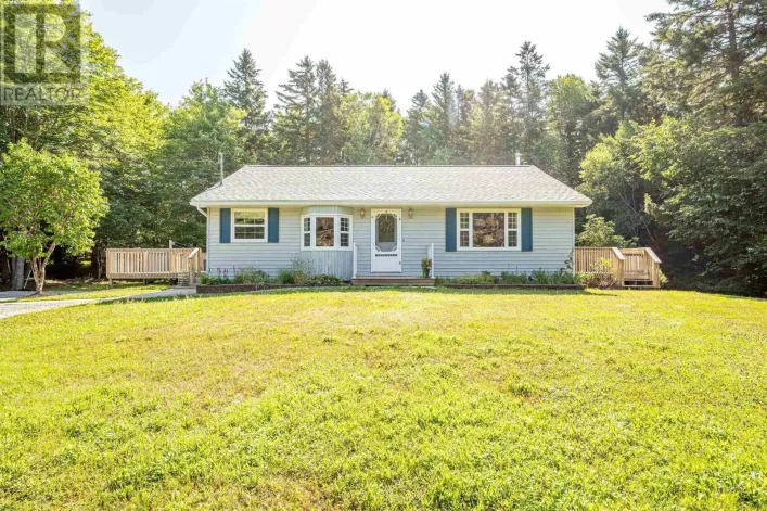 18 Archibald Drive, Fall River