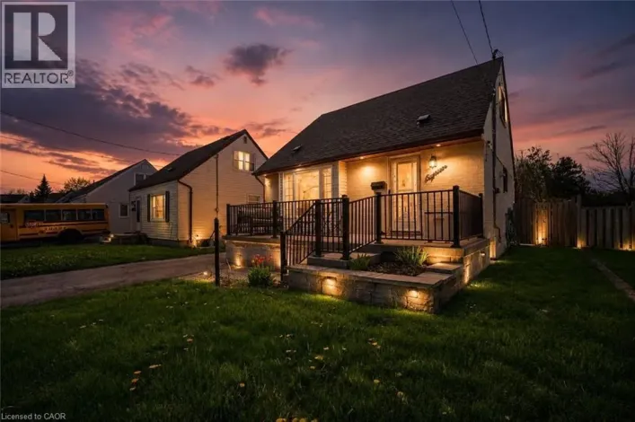 18 ARMSTRONG Avenue, Hamilton