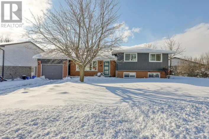 18 BIGHAM CRESCENT, Woodstock