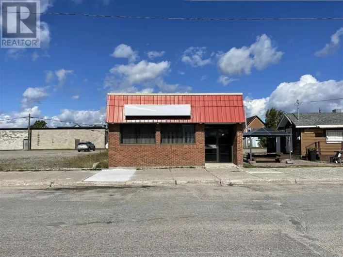 18 Birch (Full Building) ST, Chapleau