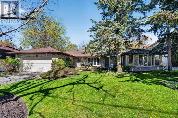 18 BRIAN CLIFF DRIVE, Toronto