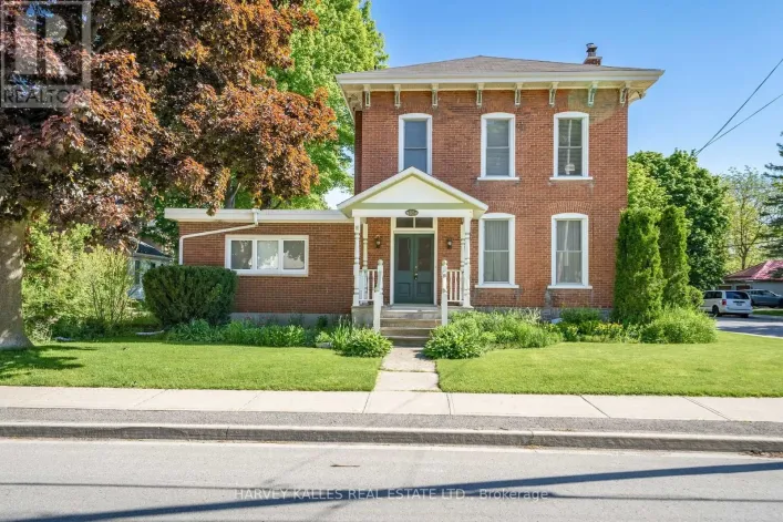 18 CENTRE STREET, Prince Edward County