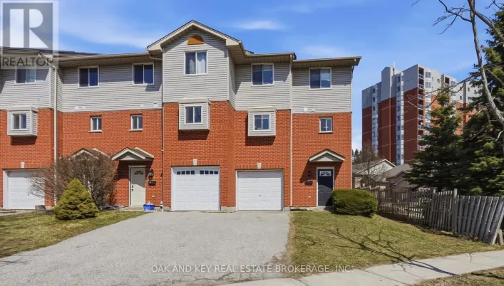 18 CHAPMAN COURT, London North