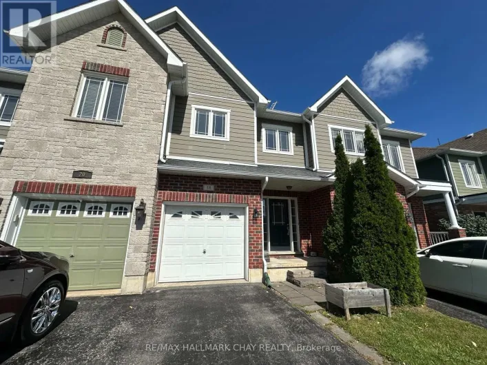 18 CLAUDIO CRESCENT, Barrie