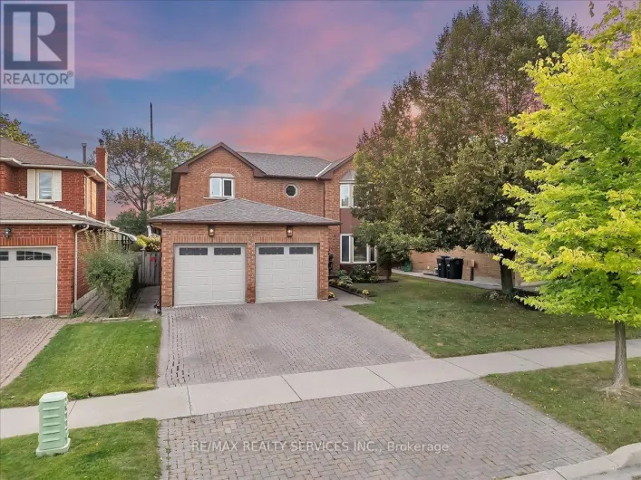18 CORKETT DRIVE, Brampton