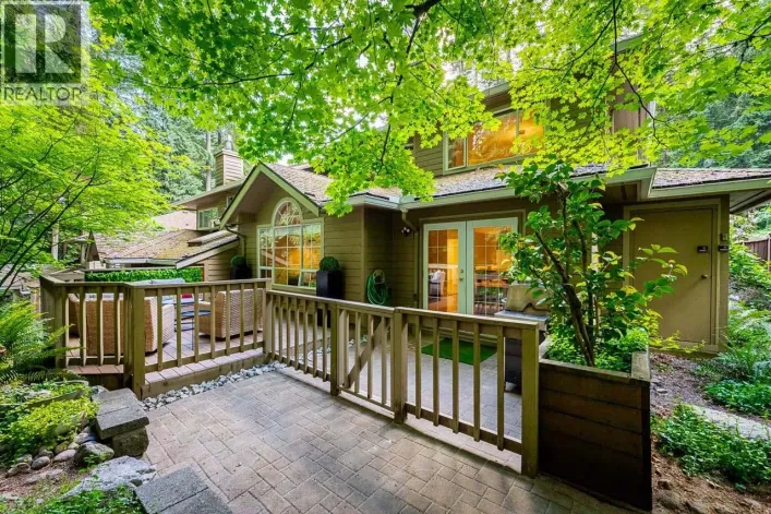 18 DEERWOOD PLACE, Port Moody