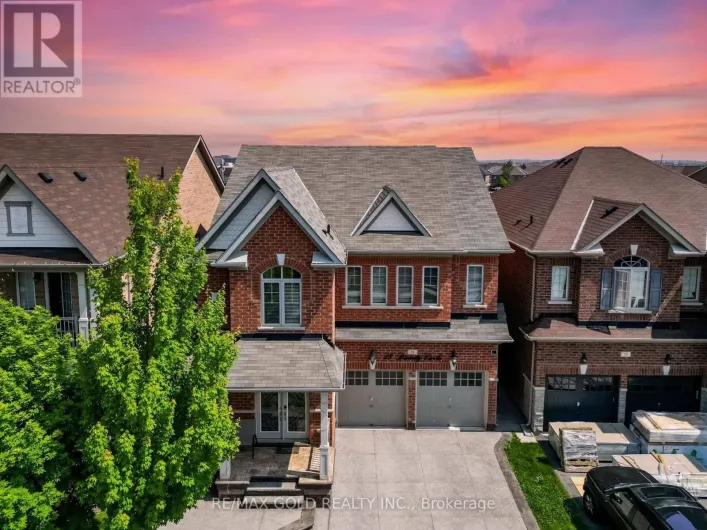 18 DIVINITY CIRCLE, Brampton