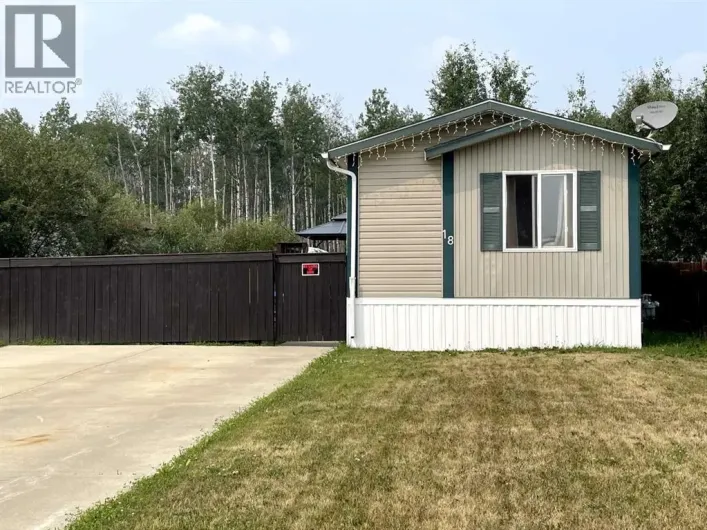 18 Dragonfly Crescent, High Level