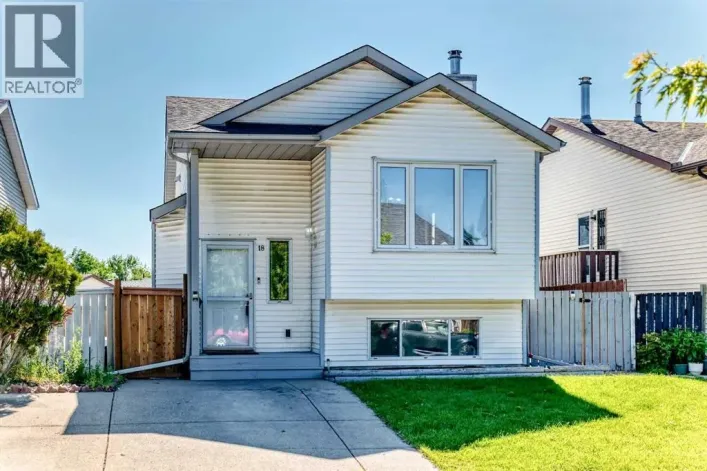 18 Erin Ridge Court SE, Calgary