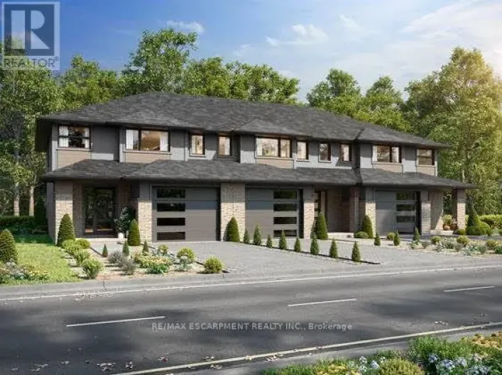 Row / Townhouse for sale: 18 FIRST AVENUE, Norfolk