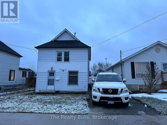 18 FORKS ROAD E, Welland