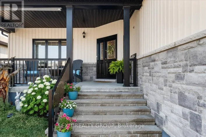 18 GILBERT CRESCENT, Prince Edward County