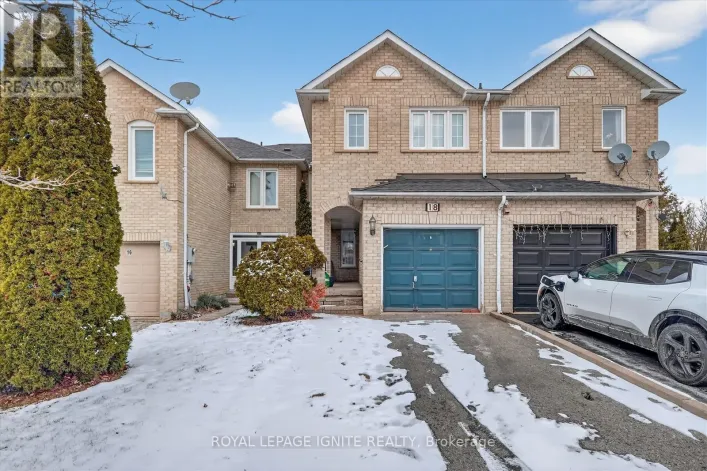 18 GILL CRESCENT, Ajax