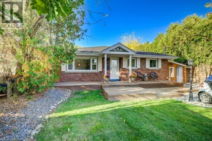 18 HILLTOP Drive, Cambridge