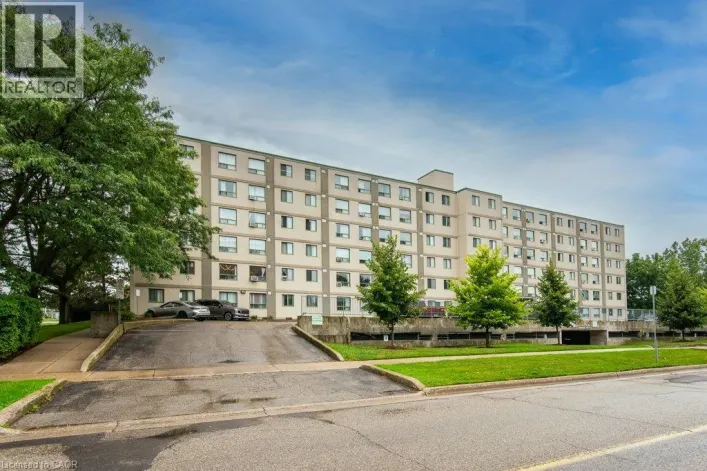 18 HOLBORN Court Unit# 409, Kitchener