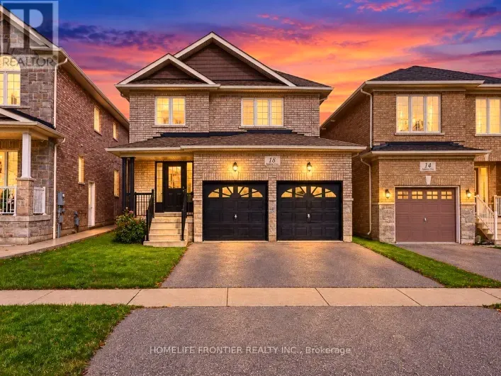 18 HOPKINS CRESCENT, Bradford West Gwillimbury
