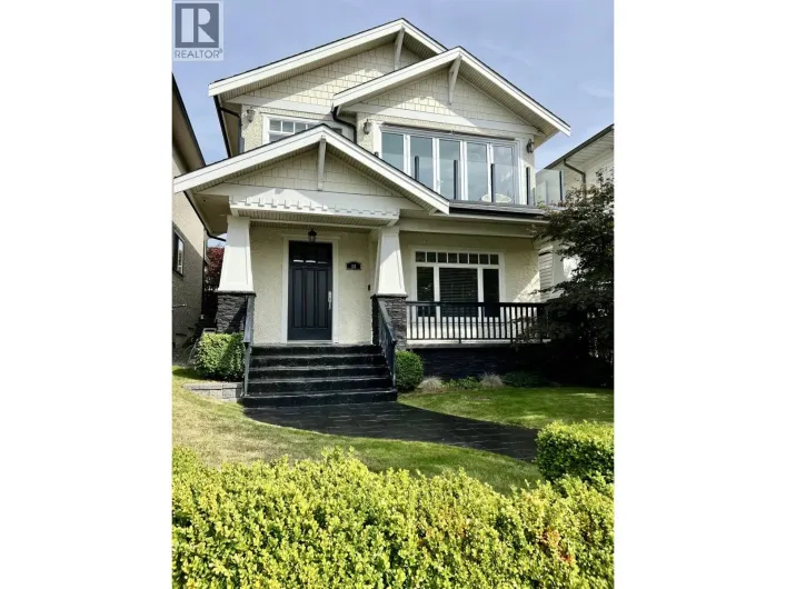 18 HYTHE AVENUE, Burnaby