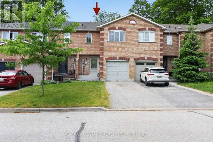18 LANCASTER COURT, Georgina