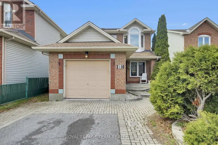18 LONGSHIRE CIRCLE, Ottawa