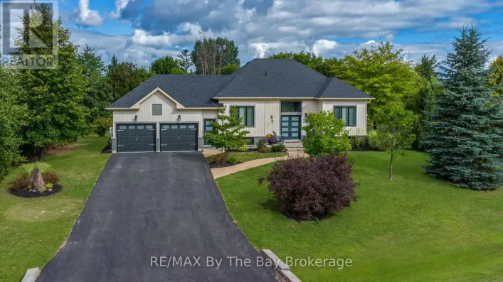 18 MAPLE DRIVE, Wasaga Beach