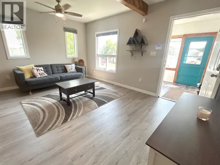 18 Maple Street, Okotoks