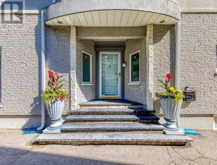 18 MARTIN GROVE ROAD, Toronto
