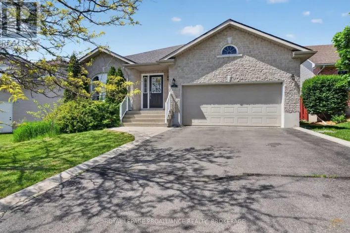 18 MCKEOWN CRESCENT, Loyalist