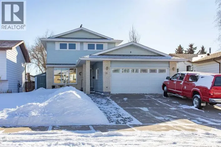 18 Mclevin Crescent, Red Deer
