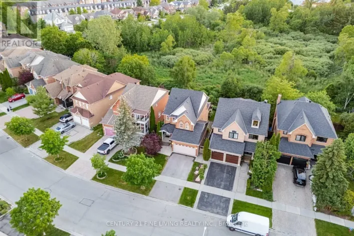 18 NANTUCKET DRIVE, Richmond Hill