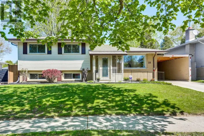 18 NOEL AVENUE, London East