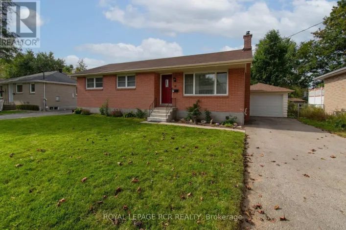 18 OAK STREET, Barrie