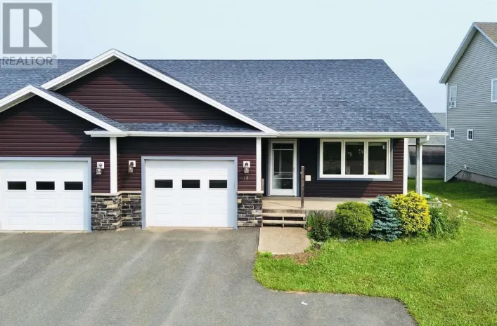 18 Parkman Drive, East Royalty